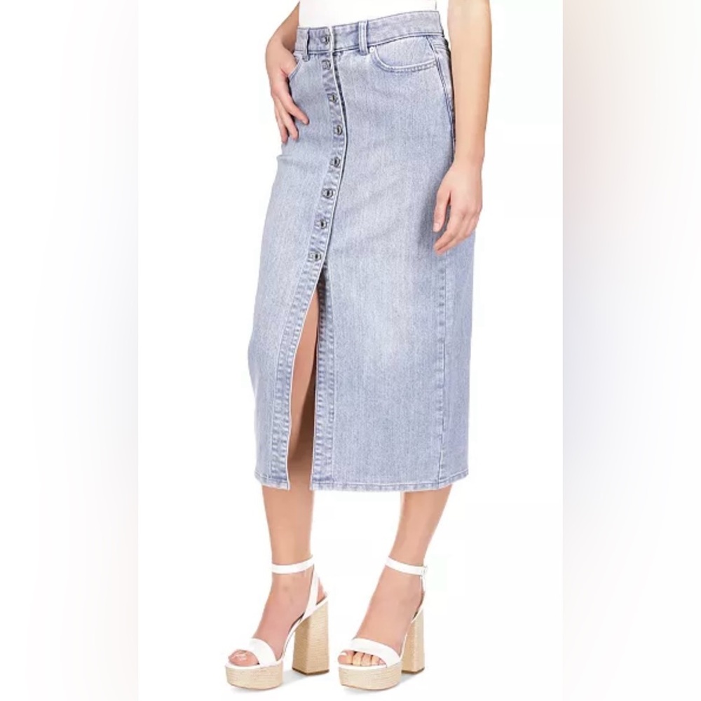 NWT Michael Kors -Midi blue denim button front skirt with front skirt.Size 14